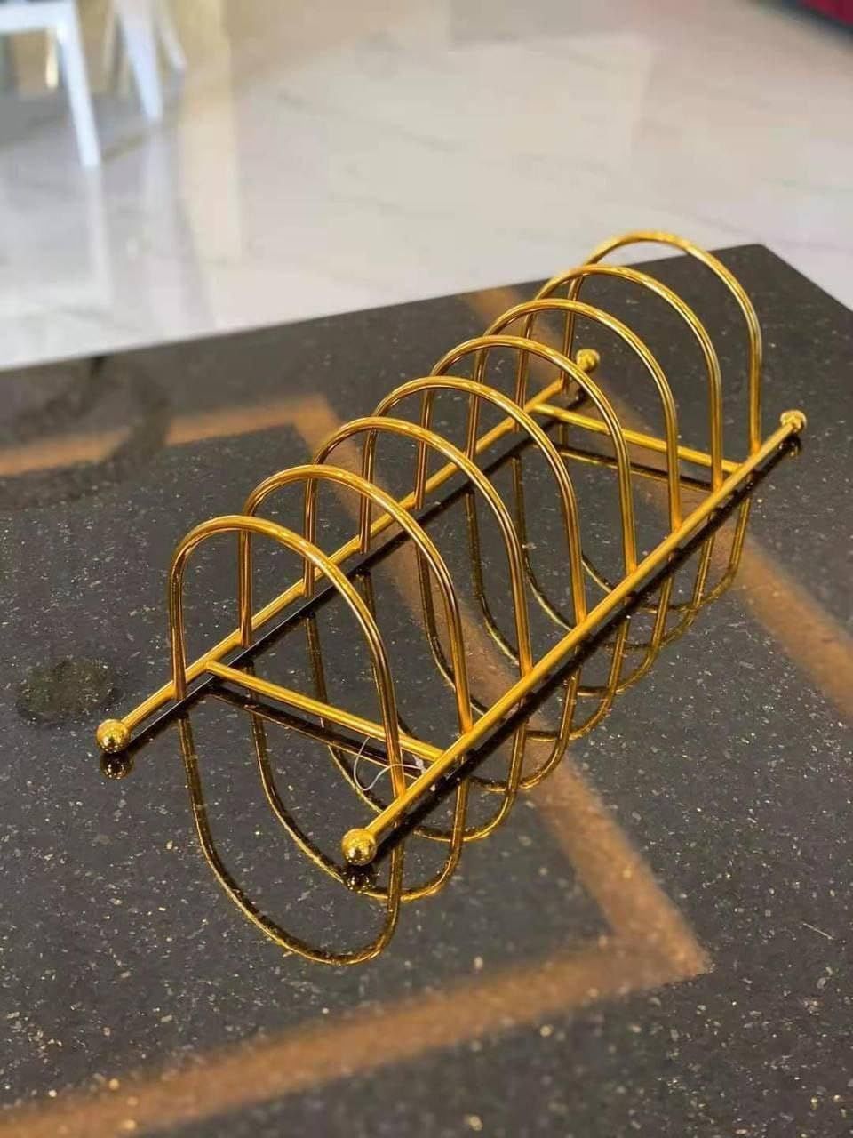 حامل اطباق لوكس ذهبي